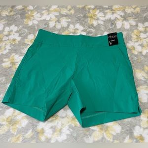 GREEN SHORTS